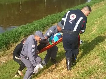 Apesar do susto, o homem sofreu apenas ferimentos leves alt